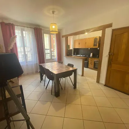 Le Corail, T2 De 51m² En Centre De